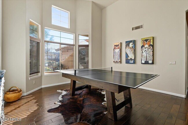 Foto del edificio - 9414 E Sutherland Way