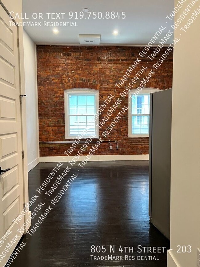 Photo - 805 N 4th St Apartment