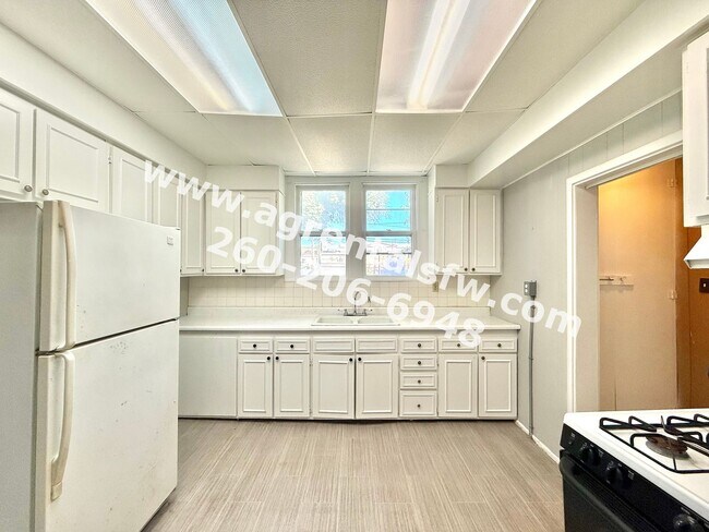 Foto del edificio - 4 Bedroom House