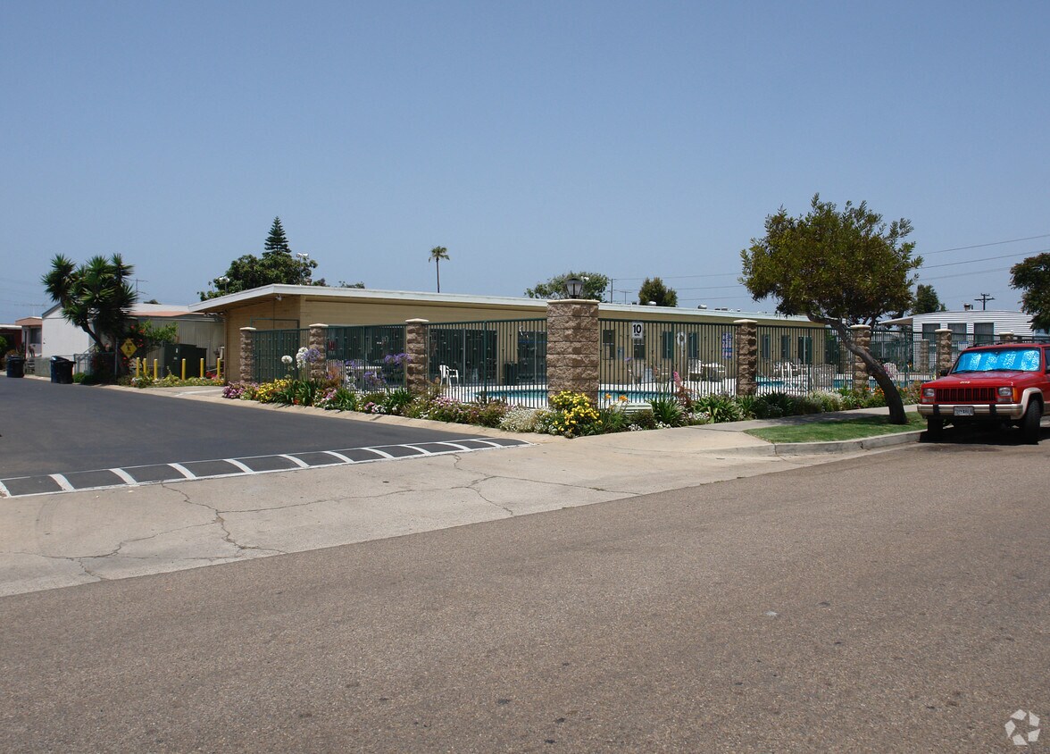 Primary Photo - Bayscene