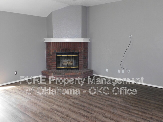 Building Photo - 912 NW 172nd St