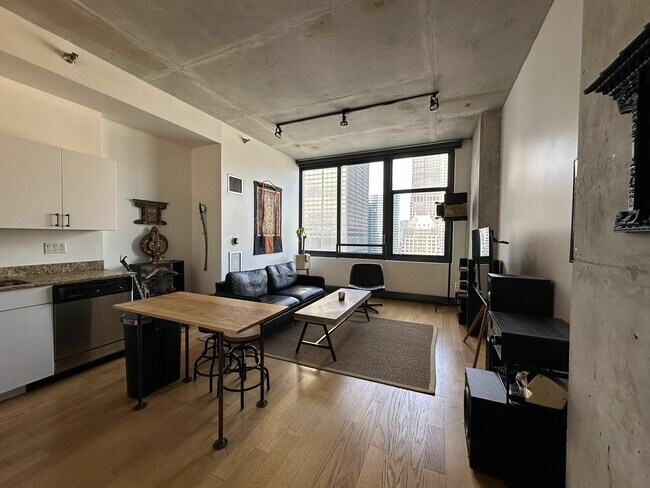 Foto del edificio - 235 W Van Buren St