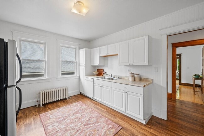 Upper Kitchen1 - 2856 N Frederick Ave