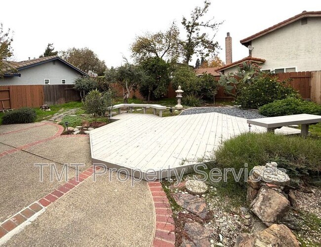 Foto del edificio - 2 Polvadera Ct