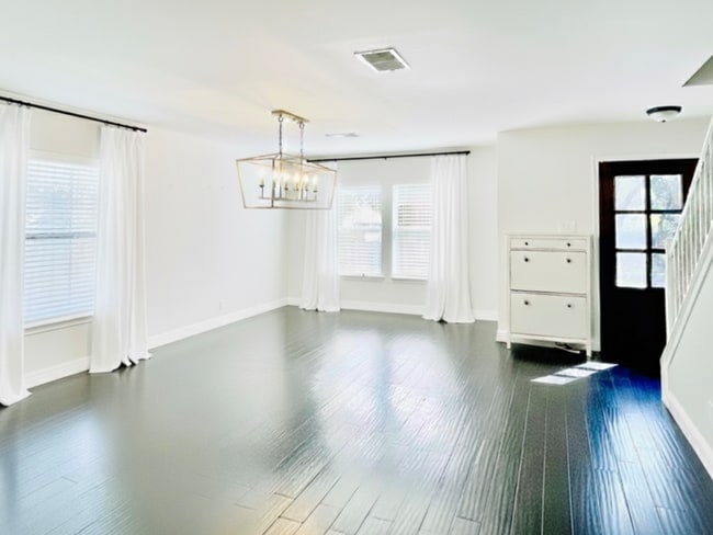 Building Photo - 2127 Encanto Ridge