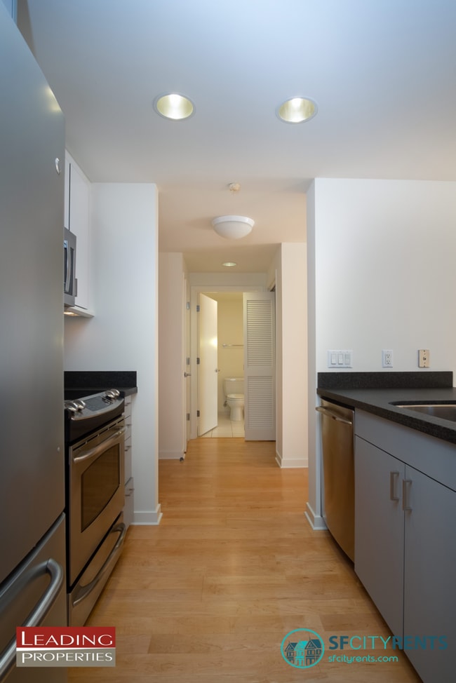 Building Photo - 451 Kansas St