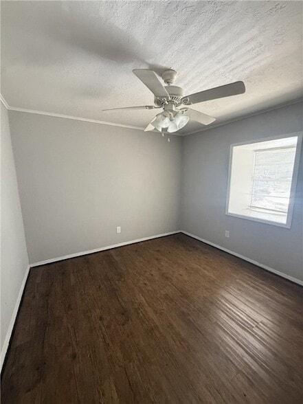 Foto del edificio - 1014 E 23rd St