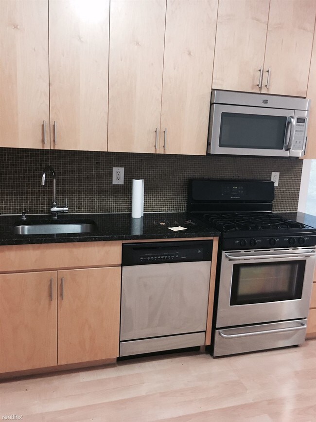 Building Photo - 2 br, 1 bath Apartment - 2616 30th St