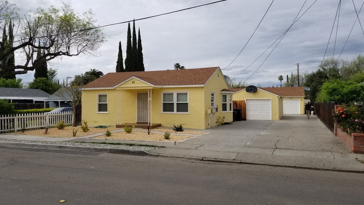 Rear house, 45 W Lowell Ave, is also available for rent on Apartments.com - 43 W Lowell Ave