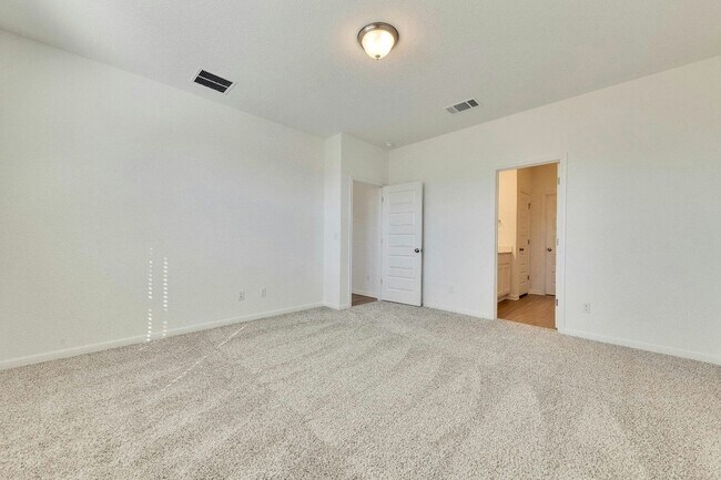 Foto del edificio - 6901 Smarty Jones Ln