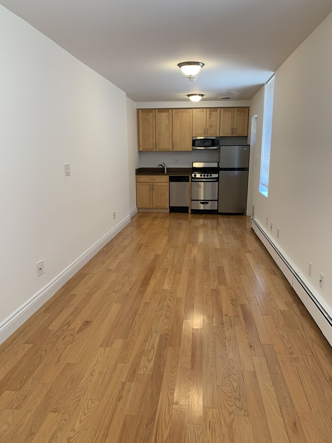 Building Photo - 3220 35th St