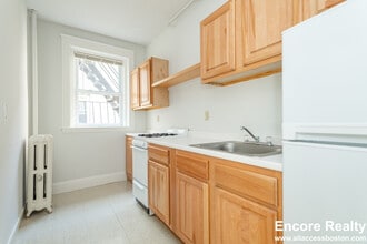 Building Photo - 49 Worthington St