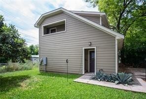 Building Photo - 103 W Skyview Rd