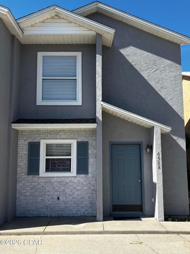 Foto del edificio - 6588 Harbour Blvd