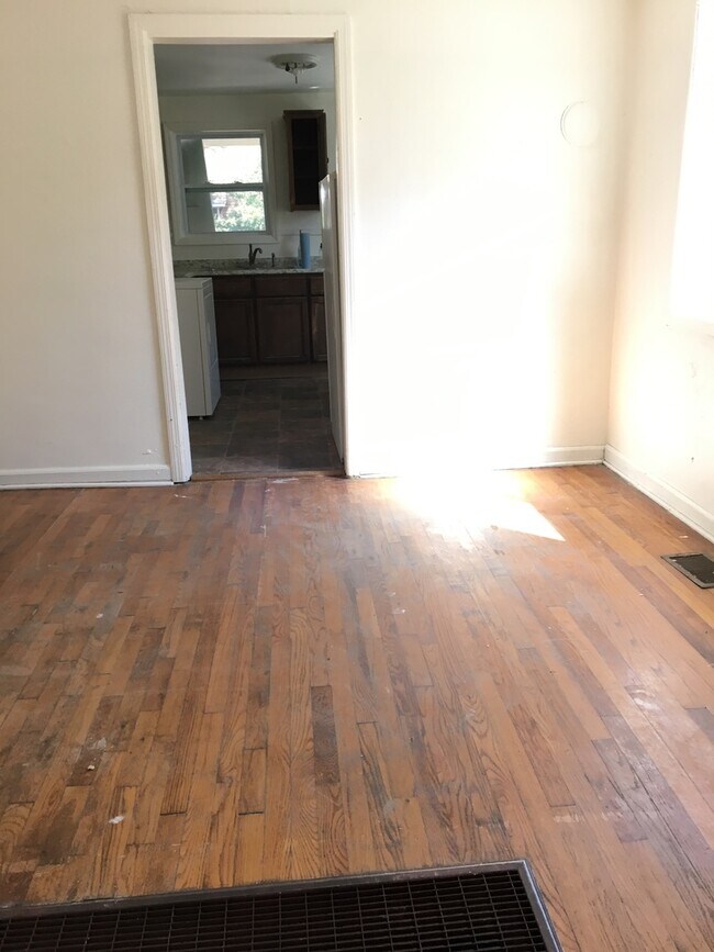 Foto del edificio - Renovated single family in great location ...