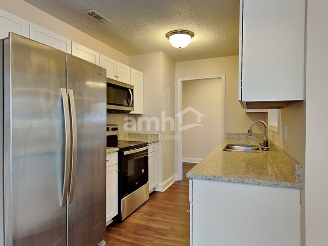 Building Photo - 216 Orleans Dr