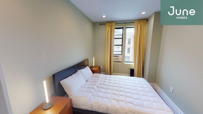 Building Photo - ROOM ONLY in 3-bed/2.0-bath Home