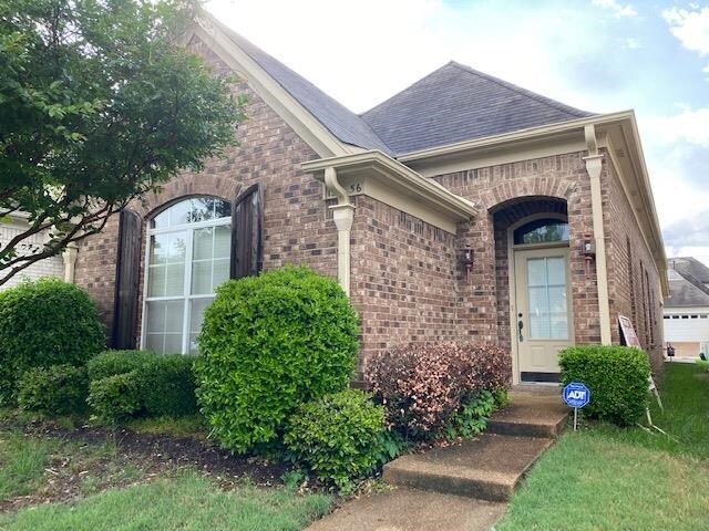 Primary Photo - 1368 Broadstone Ct