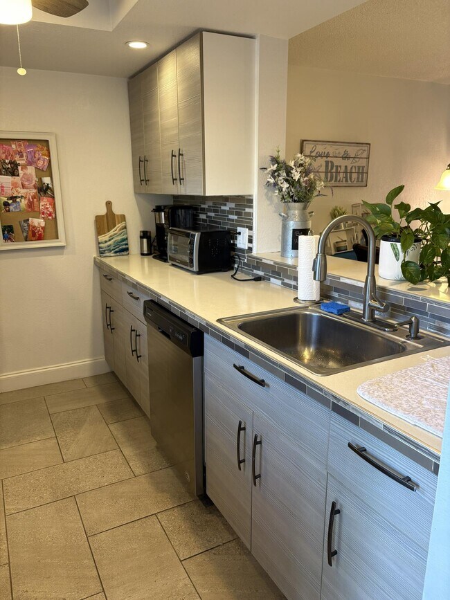 Foto del edificio - 330 NE 26th Ave