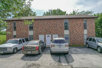 Building Photo - 115 Traci Dr