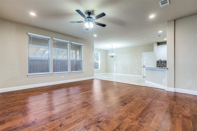 Foto del edificio - 606 Seneca Blvd