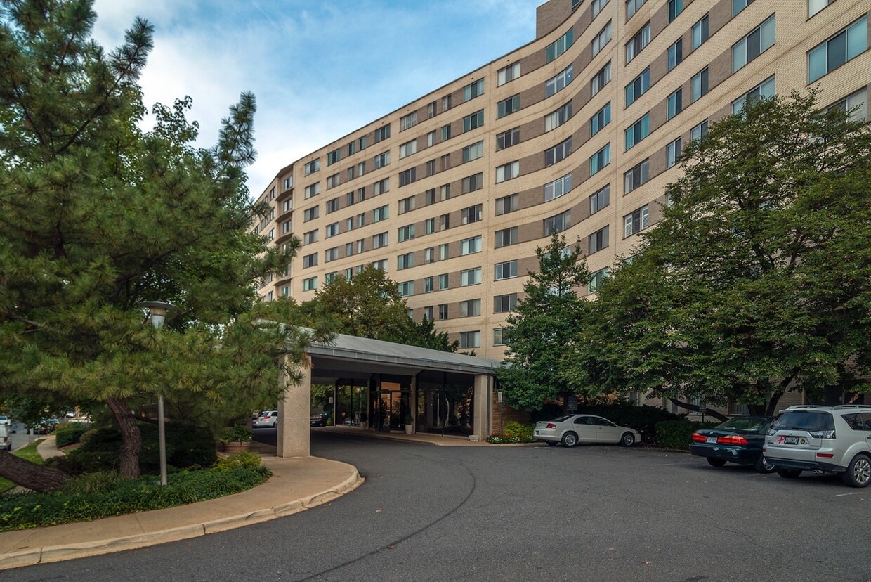 1200 N Nash St Unit 864, Arlington, VA 22209 Condo for Rent in