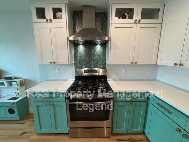 Foto del edificio - 4036 Cedarview Rd
