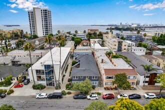 Building Photo - 1250 E 1st St