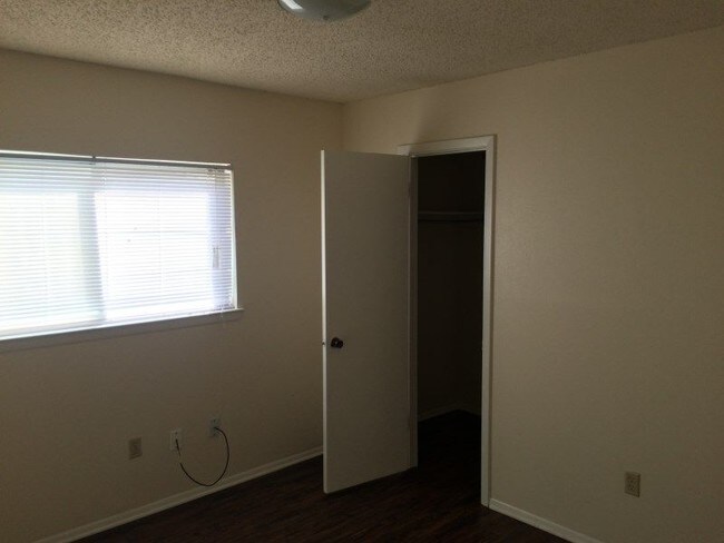 Building Photo - 2311 Frontier Trl