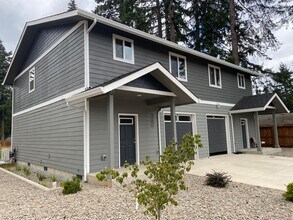 Building Photo - 88046 7th St