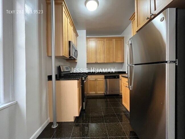 Foto del edificio - 117 W 13th St
