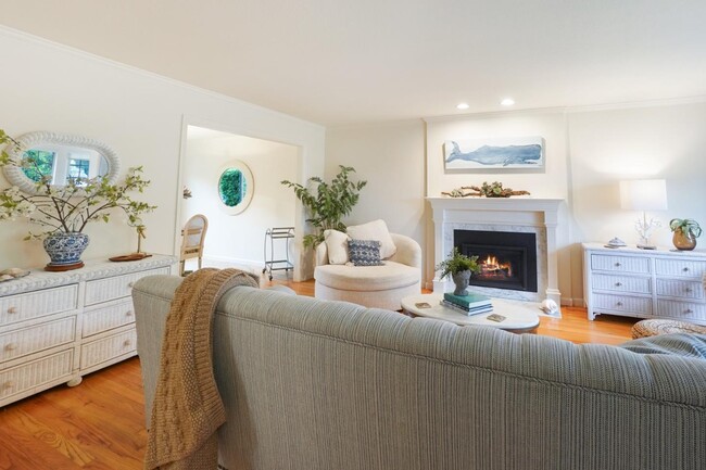 Foto del edificio - 348 Poplar St