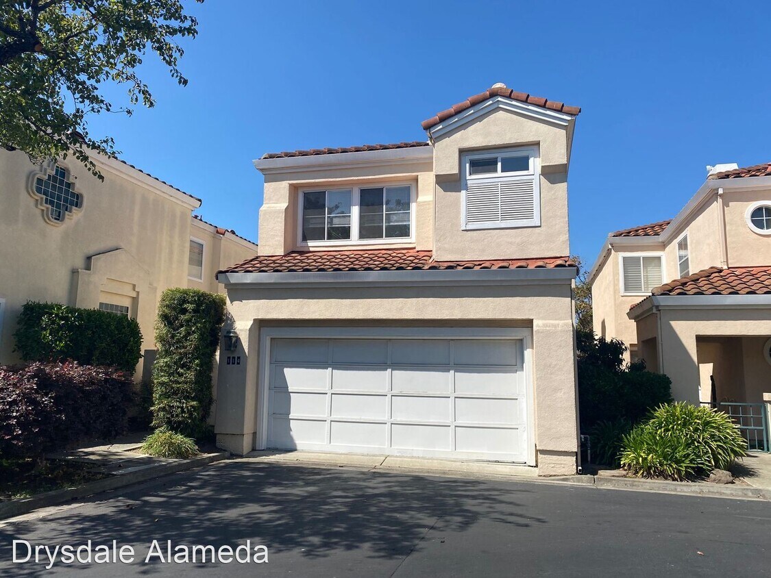 Foto principal - 3 br, 2.5 bath House - 114 Keil Bay (LO)