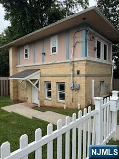 Building Photo - 336 Westfield Ave W