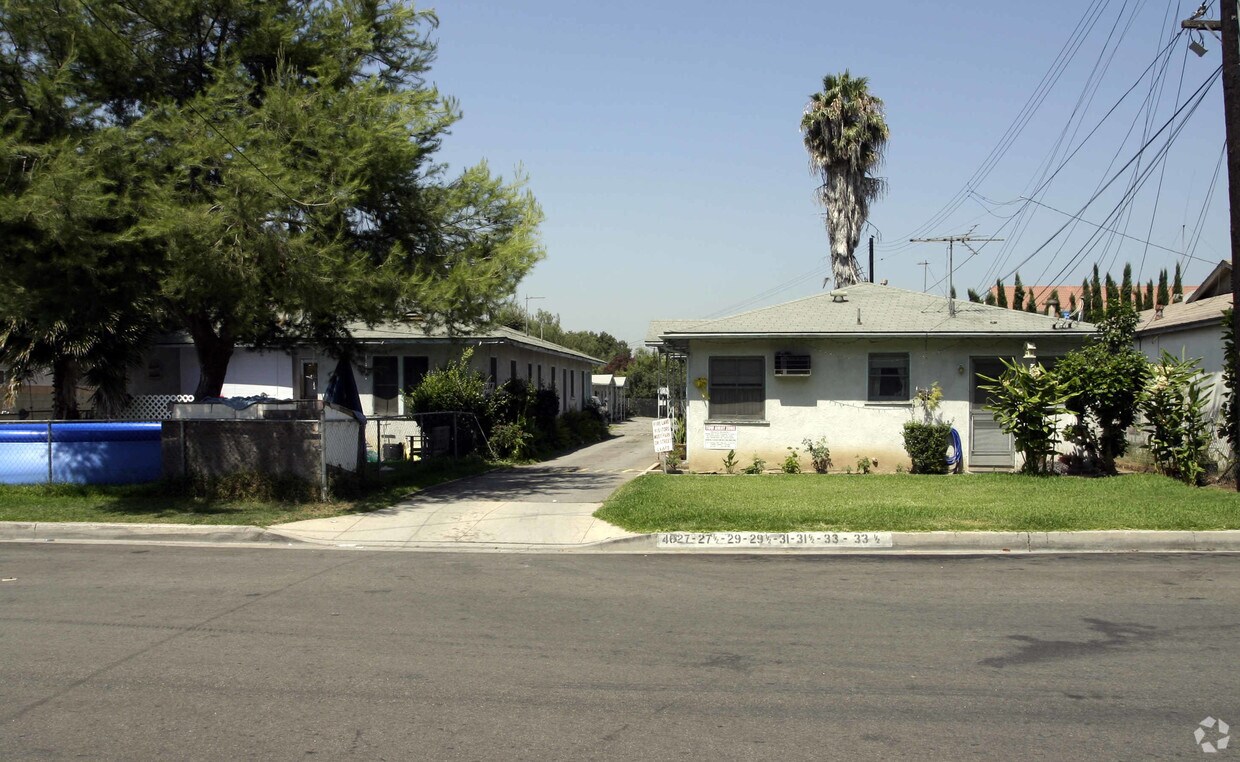 Primary Photo - 4625-4633 Delta Ave