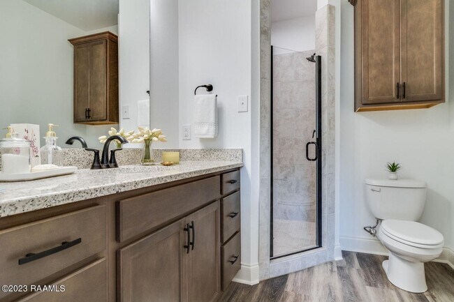 Foto del edificio - 508 E Main St