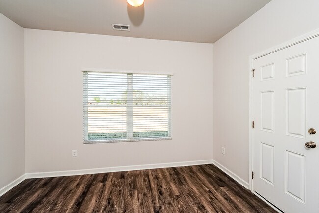 Foto del edificio - 60 Cottage Ln