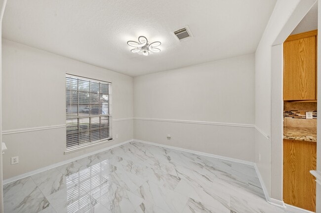 Building Photo - 3519 Brackenfern Rd