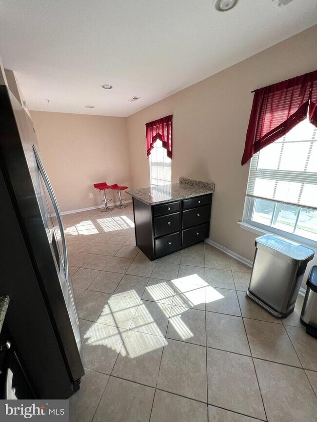 Foto del edificio - 4609 Captain Covington Pl