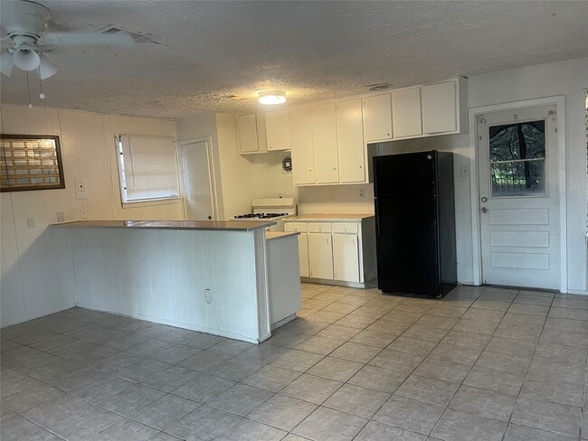 Building Photo - 6706 Glen Rock Dr