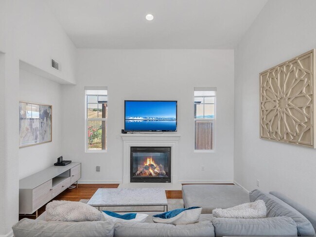 Foto del edificio - 1392 Trailside Ct