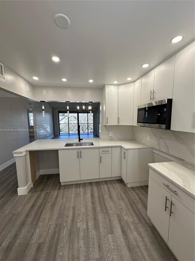 Foto del edificio - 11264 Taft St