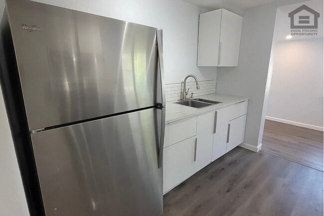 Foto del edificio - 1445 E Taylor St