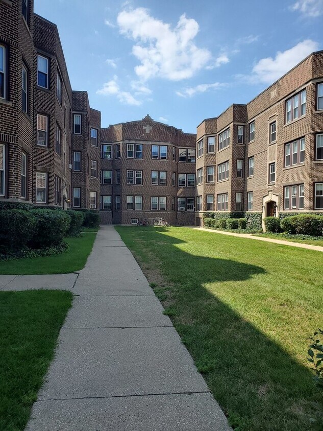 2114 Sherman Ave Unit 2E, Evanston, IL 60201 Condo for Rent in