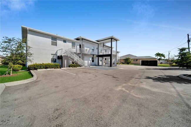 Foto del edificio - 275 SW 4th St