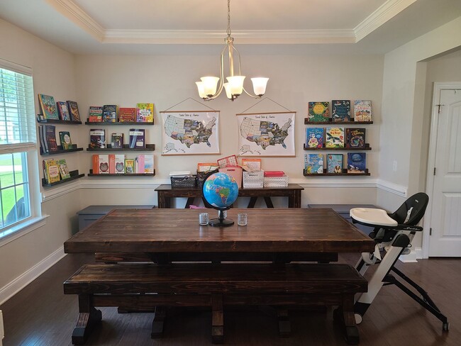 Building Photo - Gorgeous 4 bedroom home in Mimosa Bay!