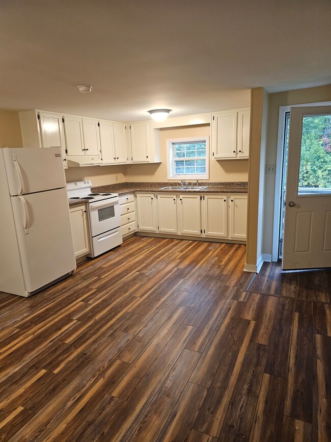 Foto del edificio - 2754 Everett Rd