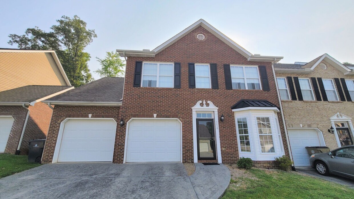 Foto principal - South Knoxville 37920 - 3 bedroom, fenced ...