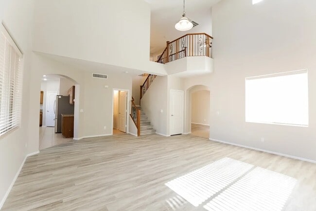 Foto del edificio - 4215 S 104th Ln