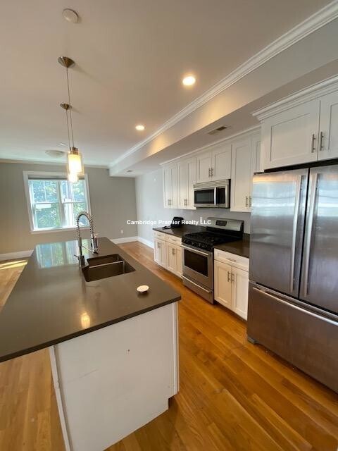 Primary Photo - 16 Linden Ave